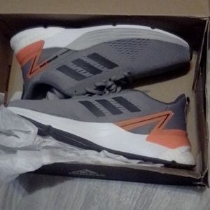 Adidas response super